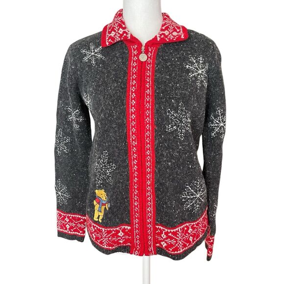 Disney Store Womens Small Full Zip Sweater Vintage Winnie The Pooh Snowflake - Picture 1 of 8